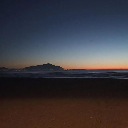 Pozzuoli-Licola Mare Apartment ภายนอก รูปภาพ