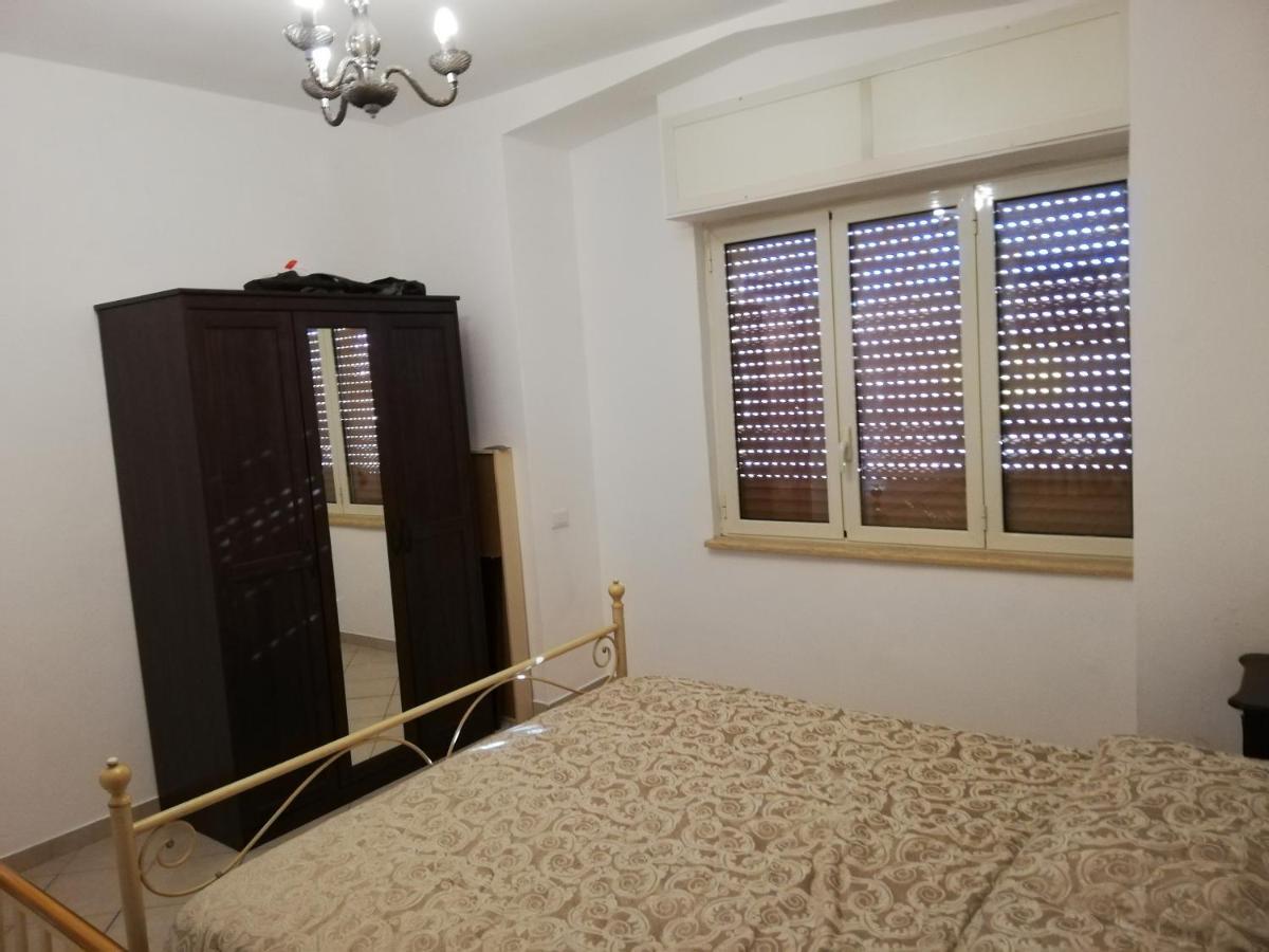 Pozzuoli-Licola Mare Apartment ภายนอก รูปภาพ