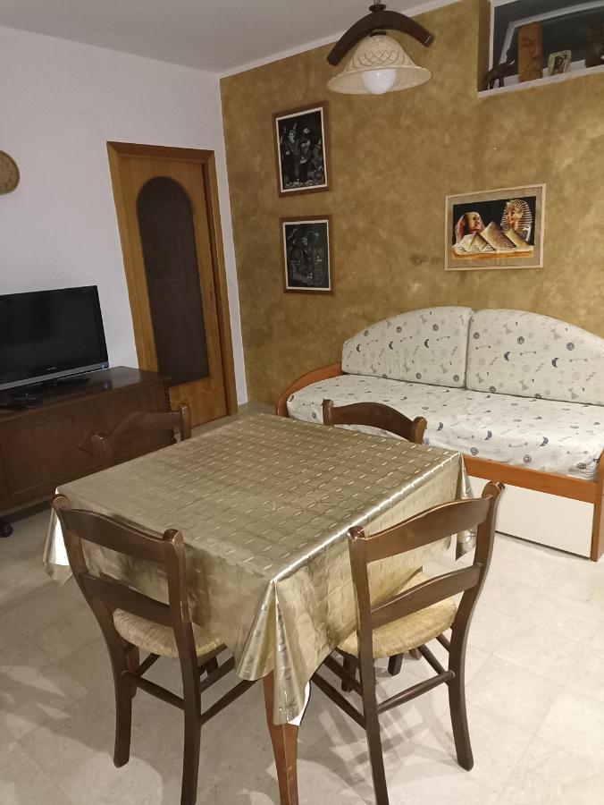 Pozzuoli-Licola Mare Apartment ภายนอก รูปภาพ